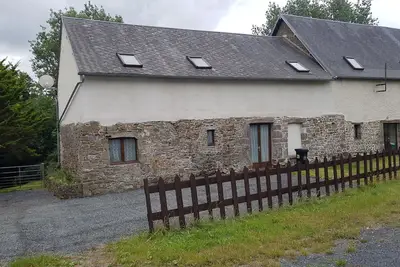 Image de Moulin à cidre transformé de 5 chambres dans un cadre rural proche des commodités et de la plage