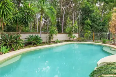 Image de 12 Naiad Court- Pool, 8 personnes, près de la plage