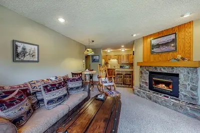 Image de Belle et isolée maison de montagne avec accès aux commodités communes!