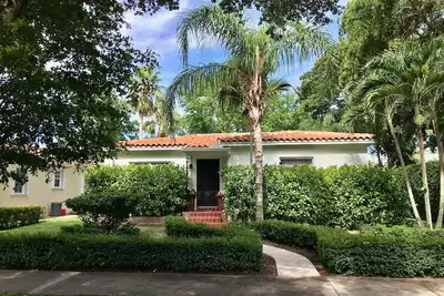 Image de Coral Gables Meublé Maison par le propriétaire