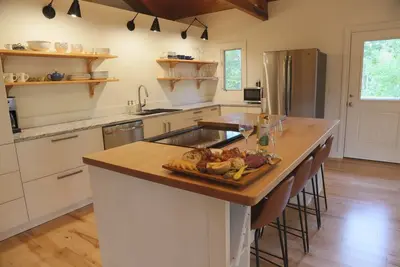 Image de Magnifique chalet au coeur de la Mid-Coast Maine!