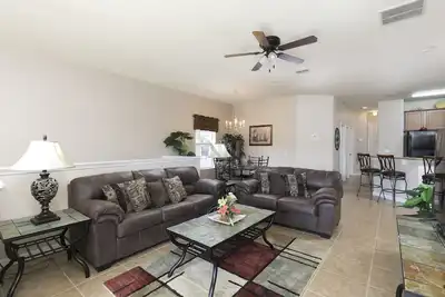 Image de Lakefront with Resort Amenities, 10 Mins from Disney