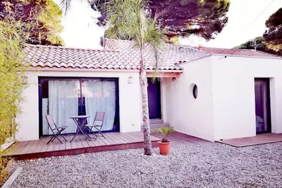 Image de Hyeres les Pesquiers location villa récente équipée avec jacuzzi prox mer 6 per