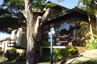 Image de Maison en duplex dans une résidence fermée à João Fernandescom Sea View. Opportunité