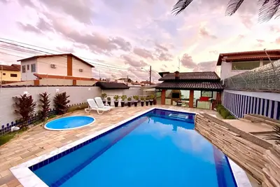 Image de Maison de plage de luxe, air conditionné, piscine pour adultes avec hydro et enfants, cascade, barbecue