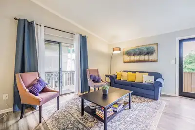 Image de * Lit King Size * | Jolie Condo Ă Rock Hill