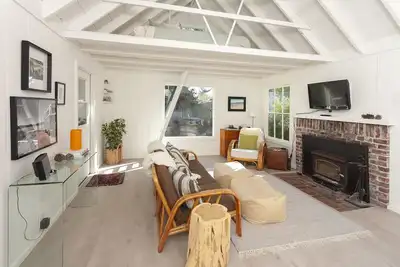 Image de Adorable chalet de bord de mer