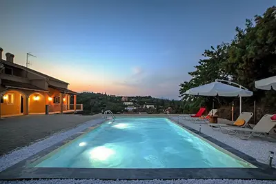 Image de Vasilakis Estate - Pool Daze Maison de vacances
