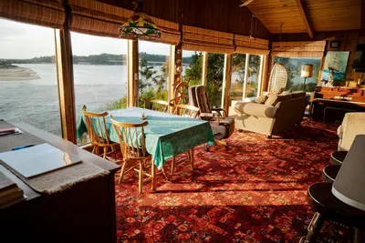 Image de Promontoire panoramique: Bay View Beach House