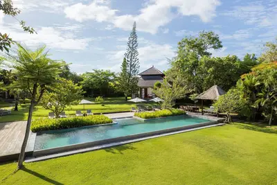Image de 7 Br Villa Amita par Nakula