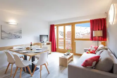 Image de Wifi, 50m du centre station, remise en forme, télévision, casier à ski, 60m², La Plagne