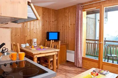 Image de Rez-de-chaussée, remise en forme, terrasse, balcon, parking, casier à ski, 56m², La Féclaz