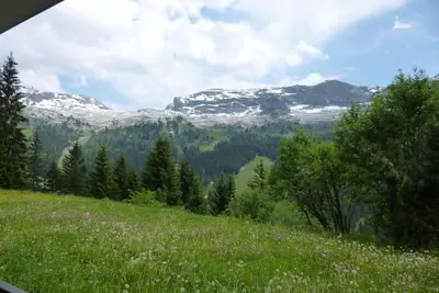 Image de À 250m des pistes de ski, 2ème étage, vue pistes de ski, balcon, télévision, casier à ski, 37m²