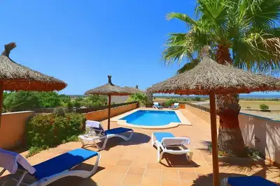Image de Grande villa de campagne, climatisation et piscine privée à seulement 15 minutes de certaines des plus belles plages de Majorque!