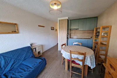Image de Studio au pied des pistes avec balcon et parking