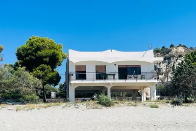 Image de Villa sur la plage de Bova Marina (Reggio Cal. )