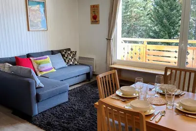 Image de Bel appartement 3 pièces avec balcon et vue montagnes