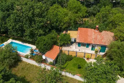 Superbe maison à Medulin avec cuisine