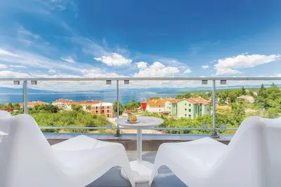 Image de Bel appartement à Malinska avec WiFi