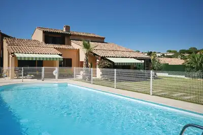 Image de Jolie maison à Sainte-Maxime avec WiFi