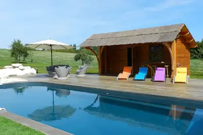 Image de Belle maison de vacances privée avec Wifi, piscine privée, Tv, terrasse, animaux admis et parking