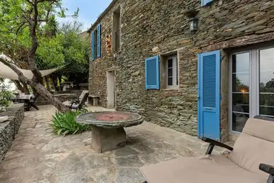Image de Belle maison de vacances privée avec Wifi, climatisation, Tv, terrasse, animaux admis et parking