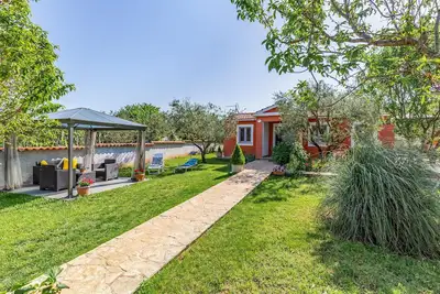 Belle maison de 2 chambres à Medulin