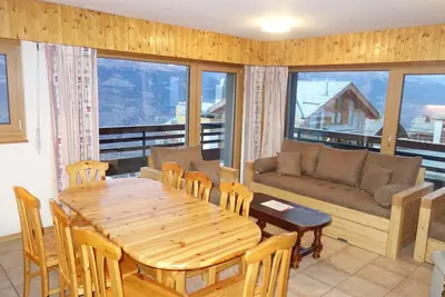 Image de Mont-Rouge E 010 - View apartment 8 pers