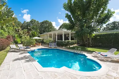 Image de Anchorage, Sandy Lane Estate - Idéal pour couple et famille, Belle piscine et plage