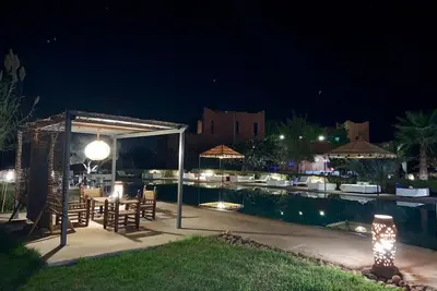 Image de Petit paradis caché de 12 chambres, de 16 à 50 pers, au porte de Marrakech
