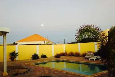 Image de Appartement de luxe à Palm Beach avec piscine - à pied de la plage