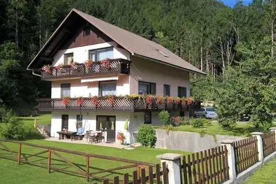 Image de Appartement Mertelj Ă RateÄŤe, pour 2-4 personnes, avec terrasse