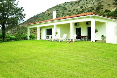 Image de Maison \/ villa - Kalogria