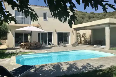 Image de Villa Avec Piscine CHAUFFÉE St Florent et Jacuzzi