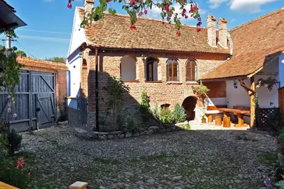 Image de ••• Casa Nicu ••• l'ancienne ferme de 120 ans avec son charme du passé