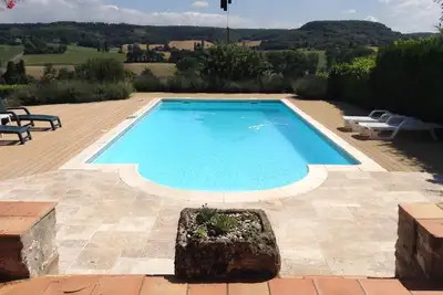 Image de Conversion de grange avec piscine privée et vue imprenable