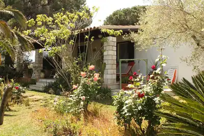 Image de Pays villa près de la mer avec jardin