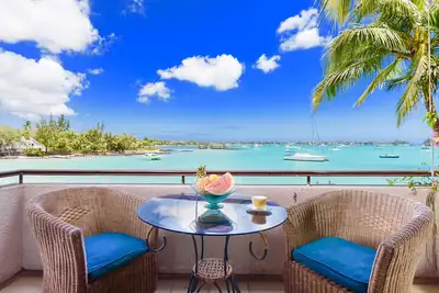 Image de Seafront Luxury Apartment - Heart of Grand Bay.