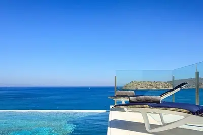 Image de Crête, villa luxueuse directement sur la plage, Golfe de Mirambello