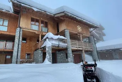 Image de Chalet familial (10 + 2p) à proximité de l'ascenseur principal de la station Sainte Foy
