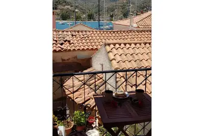Image de Yota's Studio au centre de Poros