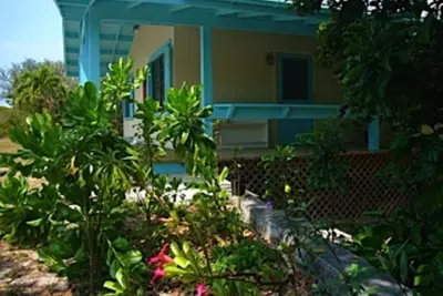 Image de ~ NoHurricane ~ SandDollar Cottage. . . Idéalement situé dans le centre d'Eleuthera