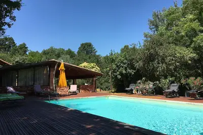 Image de Unique Propriété ocrière restaurée - piscine partagée - 7, 5 ha coeur du Luberon