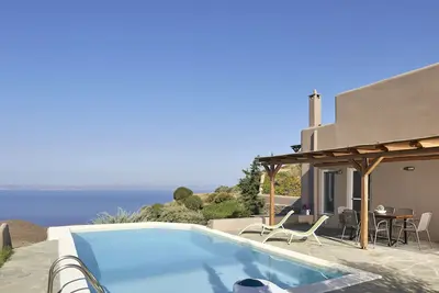 Image de Pool House-Résidence nouvellement construite dans l'île des Cyclades la plus proche d'Athènes