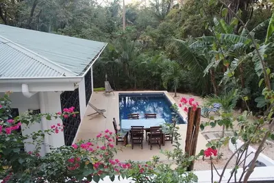 Image de parfait pour les familles - Casa Los Monos: Belle location de vacances de 2 chambres.