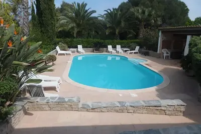 Image de Promotions Exceptionelles Superbe villa 3***, jardin très arboré. Adaptée Pmr