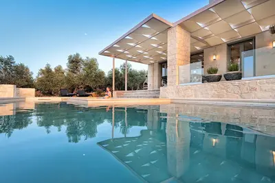 Image de Villa de luxe 3 chambres Olive Grove Faidra avec une piscine chauffée