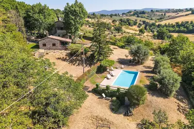 Image de Maison avec jardin et piscine privé à 90 km de Rome, endroit calme