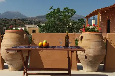 Image de Giovanni Apartment est un appartement confortable dans un village crétois traditionnel