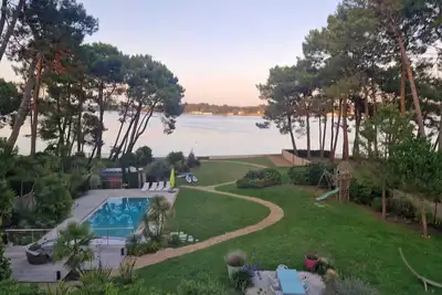 Image de Propriété Vue Mer, Piscine & Sauna- 12 personnes